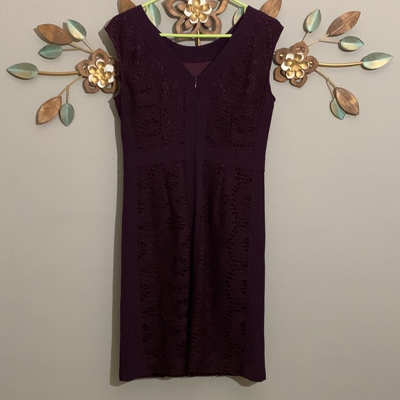 Ellen Tracy Eggplant Purple Crochet Lace Fully Lined Dress Size 8 - Picture 5 of 8